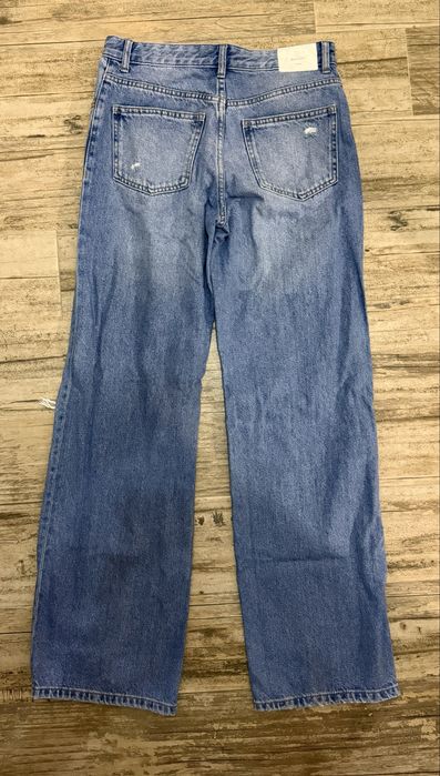 Дънки с широки крачоли на Bershka