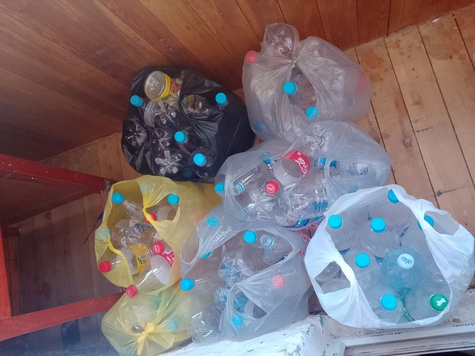 Продам пустые баклажки