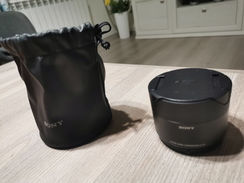 Sony 0.75x широкоъглен конвертор