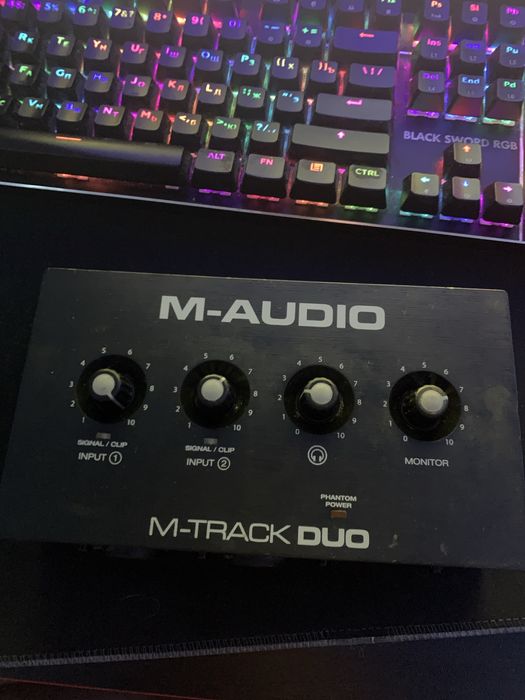 Аудио карта микрфон