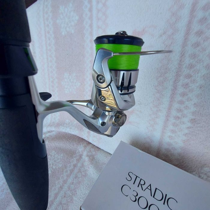 Vând Shimano stradic 2500 FL Piatra Neamt • OLX.ro