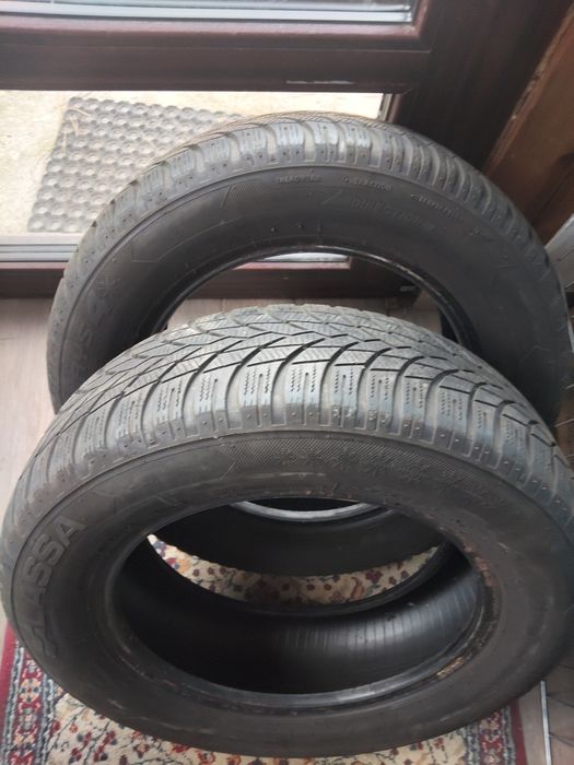 Два броя зимни гуми Lassa 195/65/15