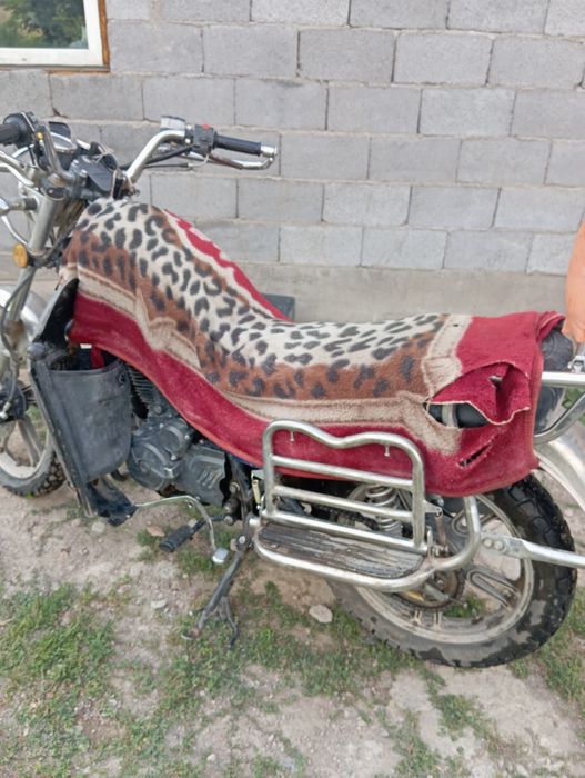 Мотоцикл сузики 200 кубб