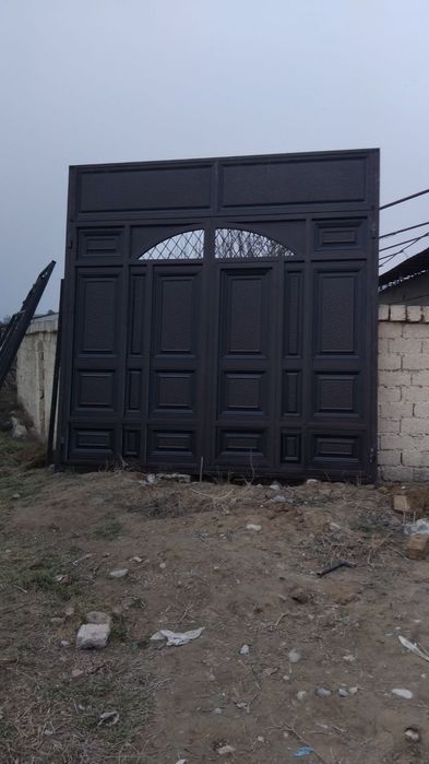 Дарвоза сотилади