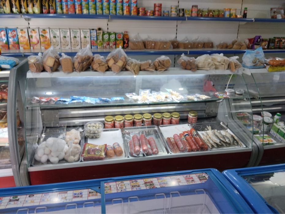 Срочно Холодильники для товаров