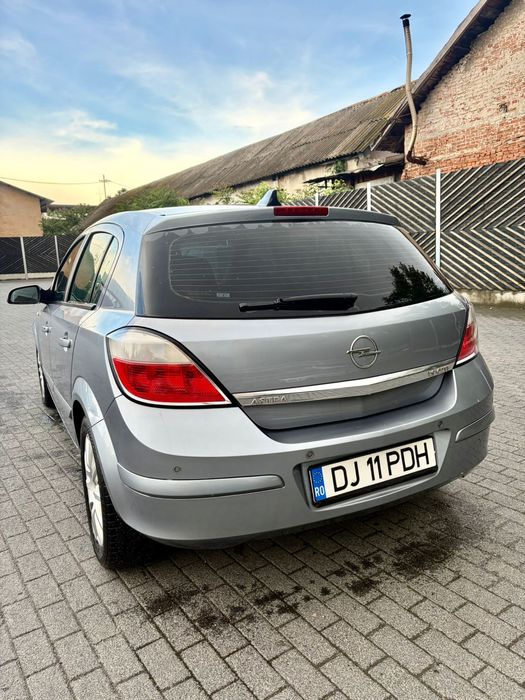 Opel Astra H 1.9 CDTI