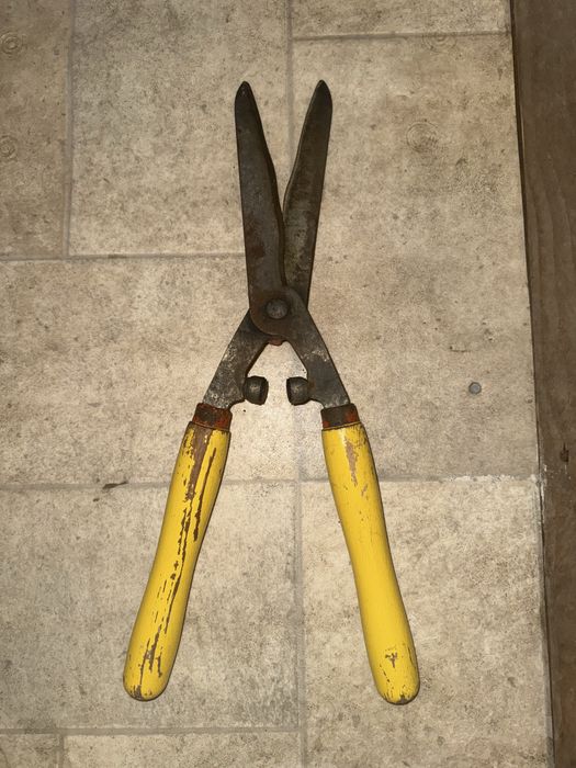 Foarfeca tuns gradina