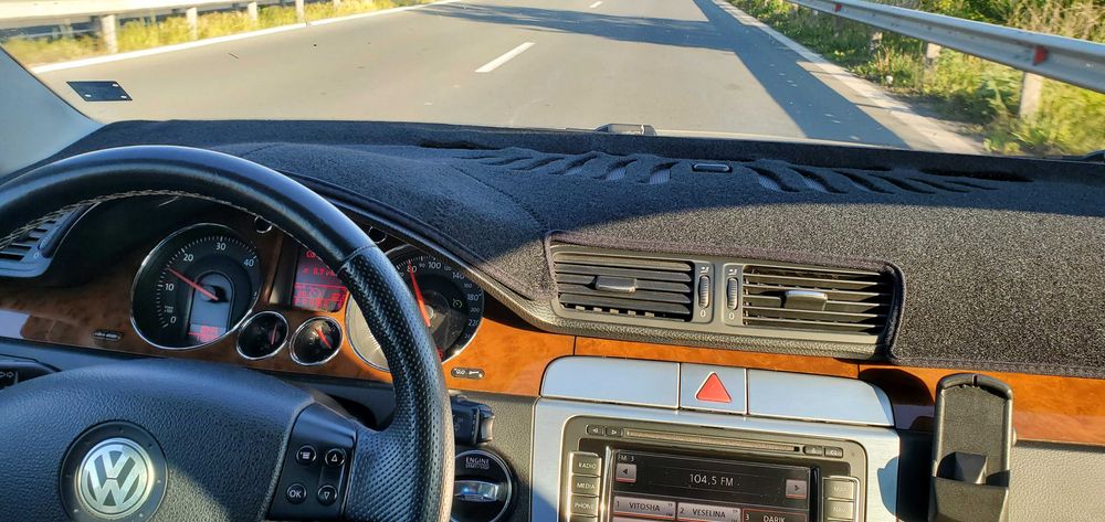 Покритие за табло на VW Passat 6 , 7 против висока температура