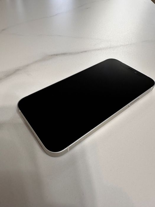 Apple iPhone 12 – 128GB – White – Отлично състояние