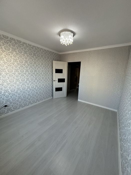 3 комн. квартира в 11 мкр-не