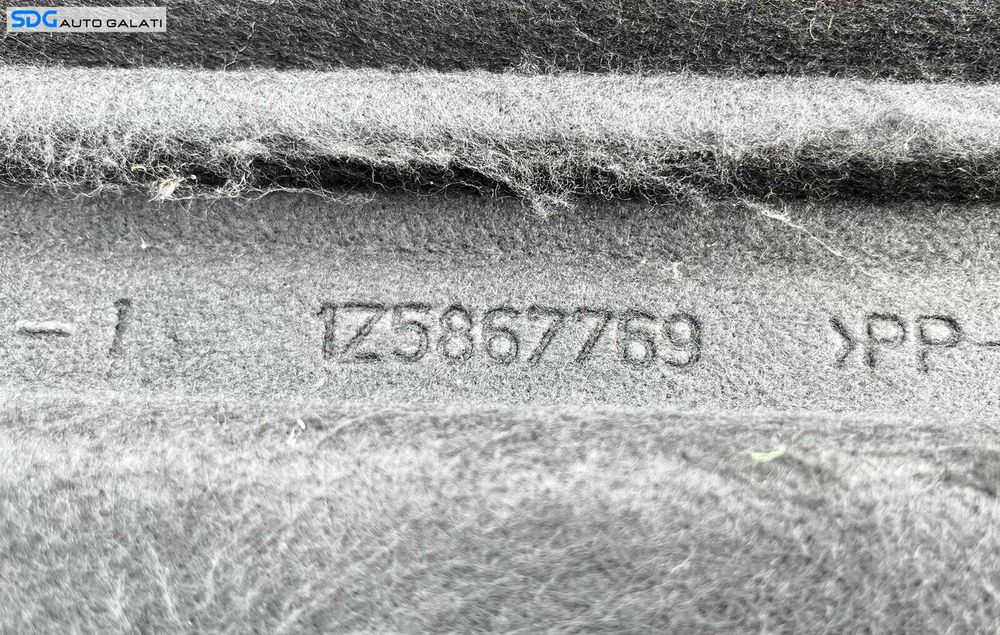 Polita Tavita Capac Portbagaj Skoda Octavia 2 Hatchback 2004 - 2013 (Lipsa Snururi) Cod 1Z5867769 [LC0328]