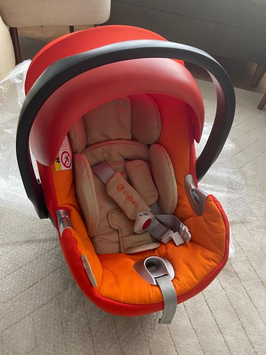 Бебешко столче за кола Cybex с база Aton 2-fix