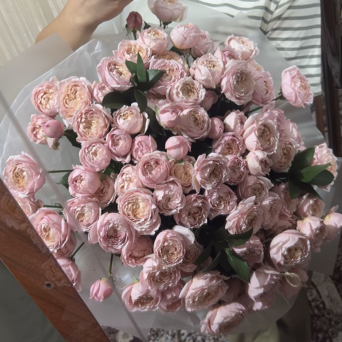 Пионовидные розы сатылады