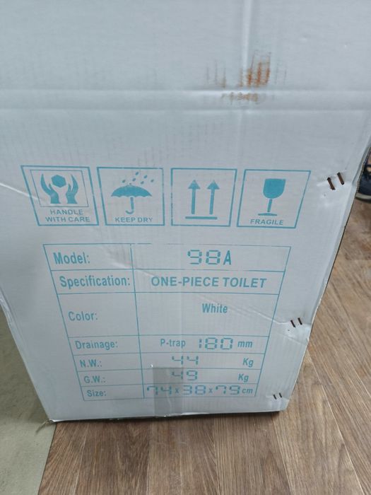 продам унитаз stella модель 98А