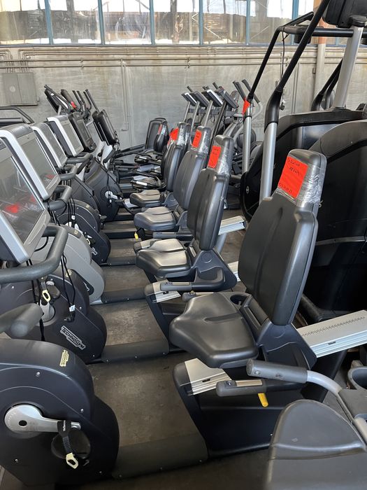 Depozit echipamente fitness