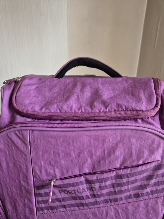 Чемодан размер М