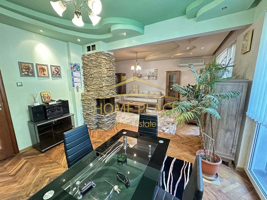 Дава се под наем Тристаен апартамент в Варна, Център - 120 кв.м за 1020 € - Снимка #1