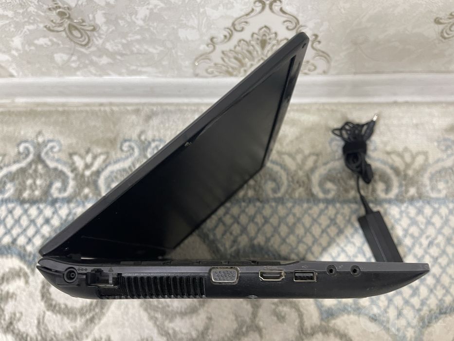 Продам ноутбук Samsung Np300
