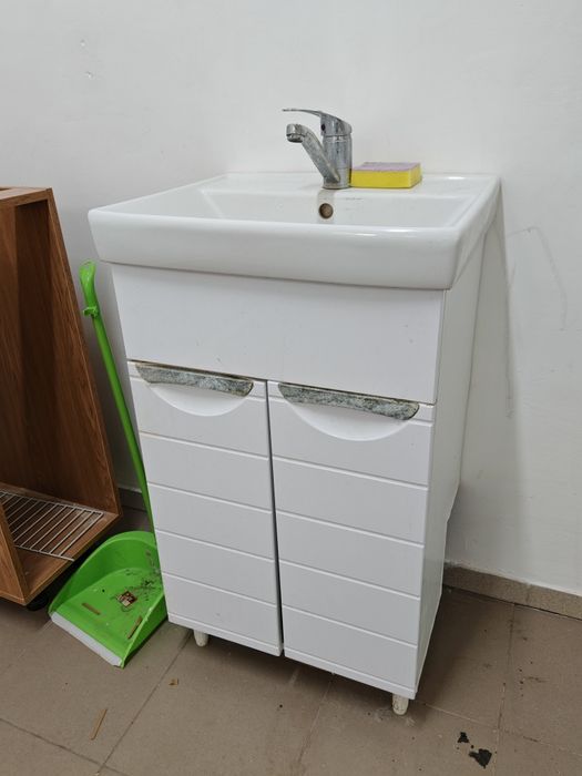 Тумба с раковиной