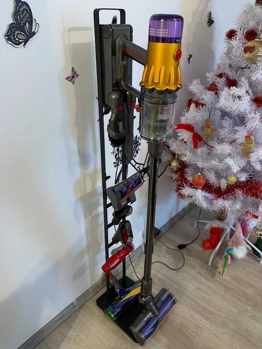 Suport metalic vertical pentru aspiratior Dyson si pentru accesorii