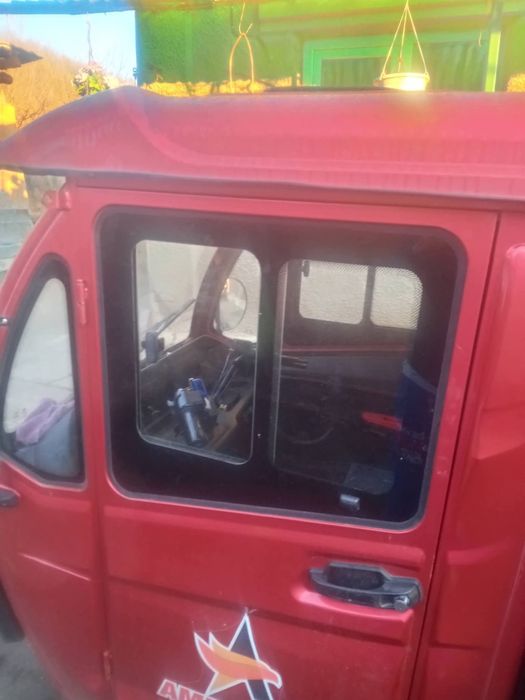 Vând tricicleta amere 200 plus