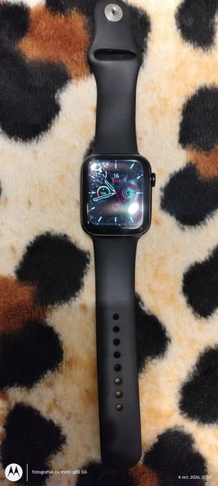 Smartwatch model w26