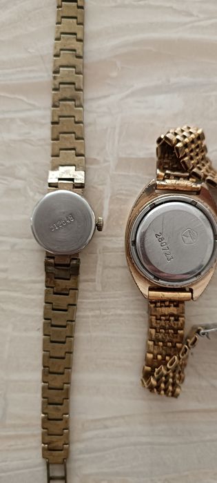 Часы советские  женские