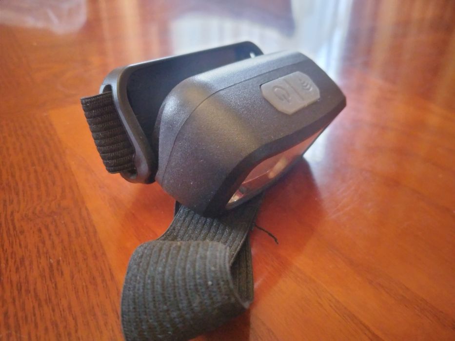 Монокуляры и фонарь. Рядом с Каргу.