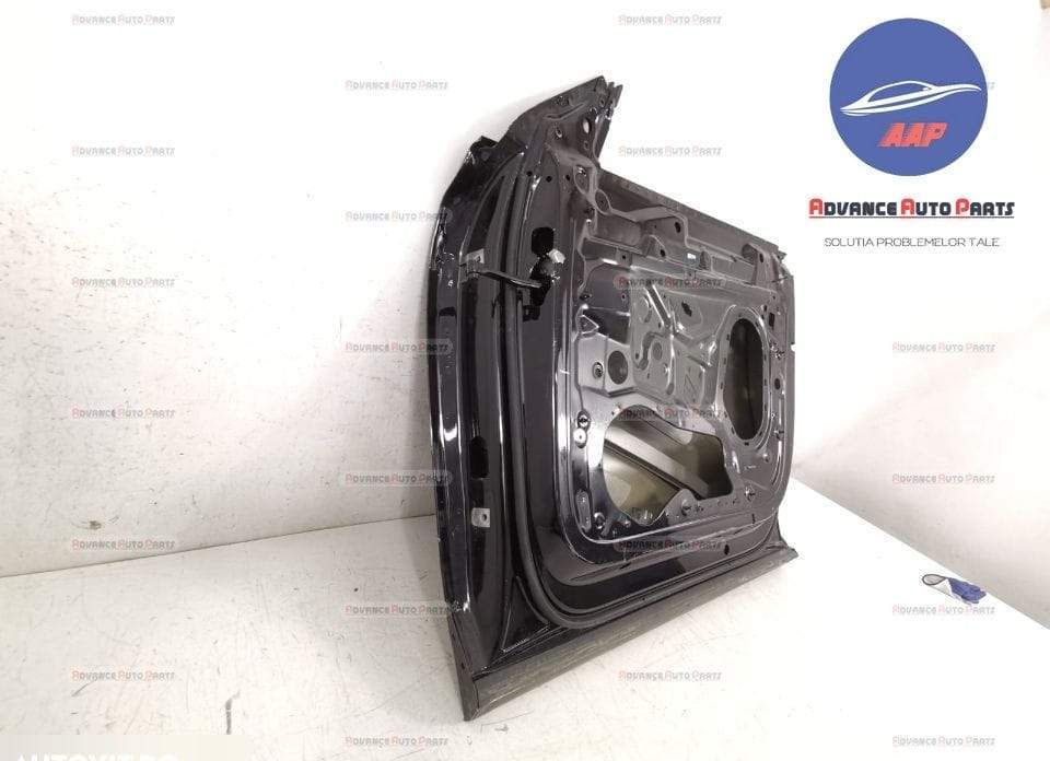 Ауди Q8 / Audi Q8 Оригинална дясна предна врата в добро състояние