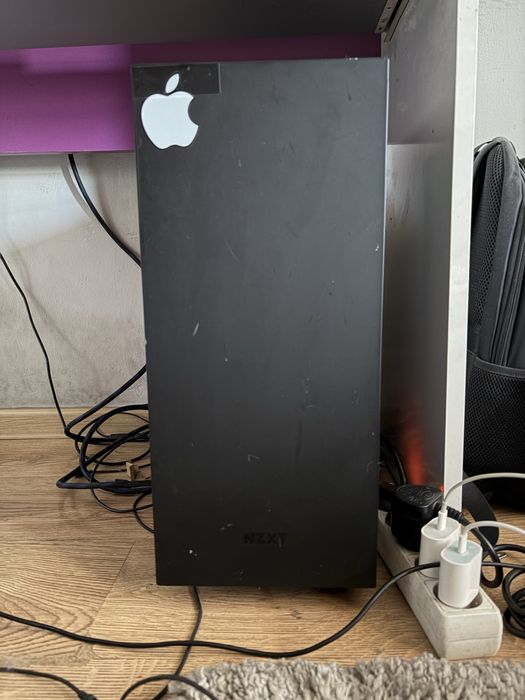 Геймърски компютър MSI 1070 8gb Цял сетъп