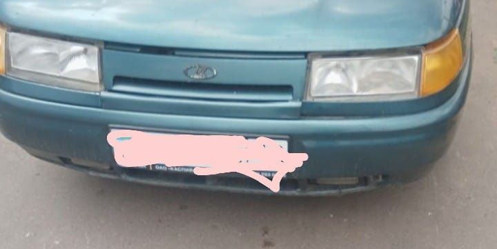 Продам бампер передний ваз 2110