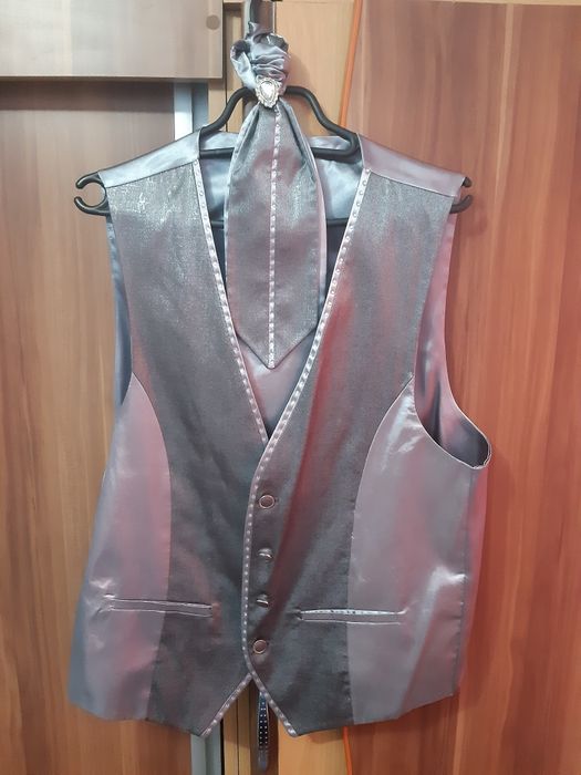 Costum de mire, naș