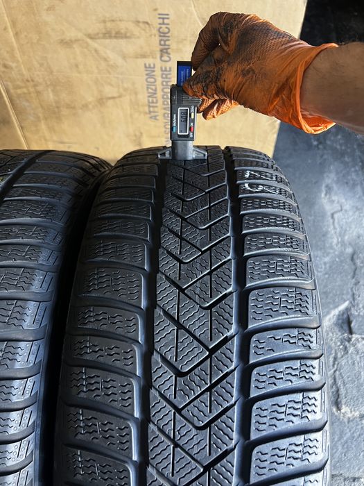 4 anvelope iarna 235/50/19 , Pirelli , MO , DOT 2023 , 6 mm !