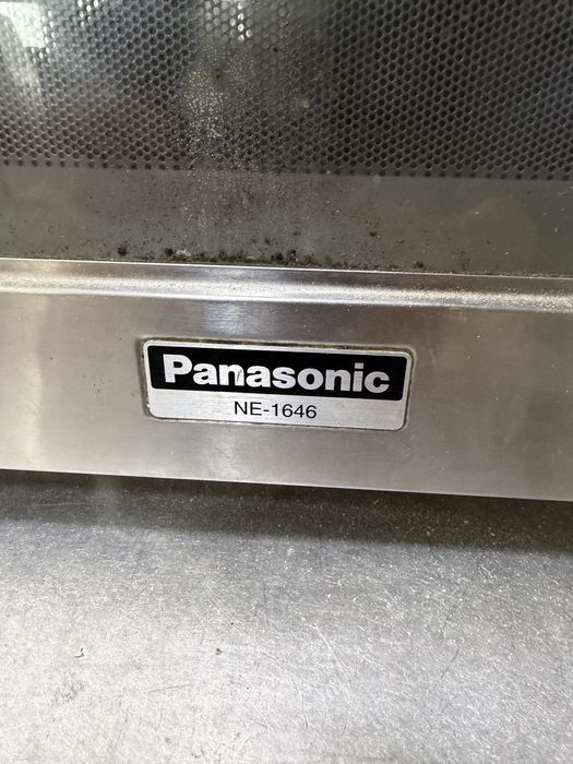 Panasonic NE-1646 професионална микровълнова