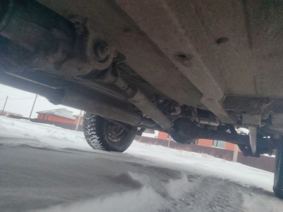 Продам ниву 2000 год