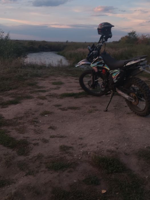 Продам эндуро 300