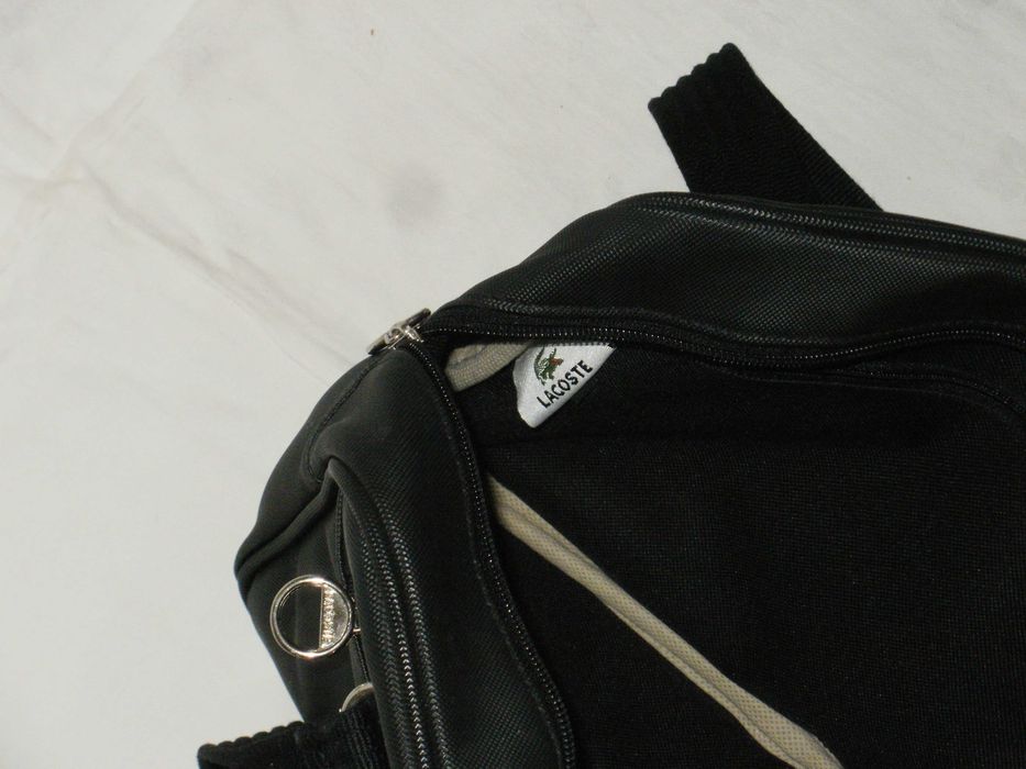 LACOSTE черна спортна дамска чанта