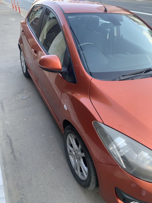 MAZDA 2 2010 — imagine 4