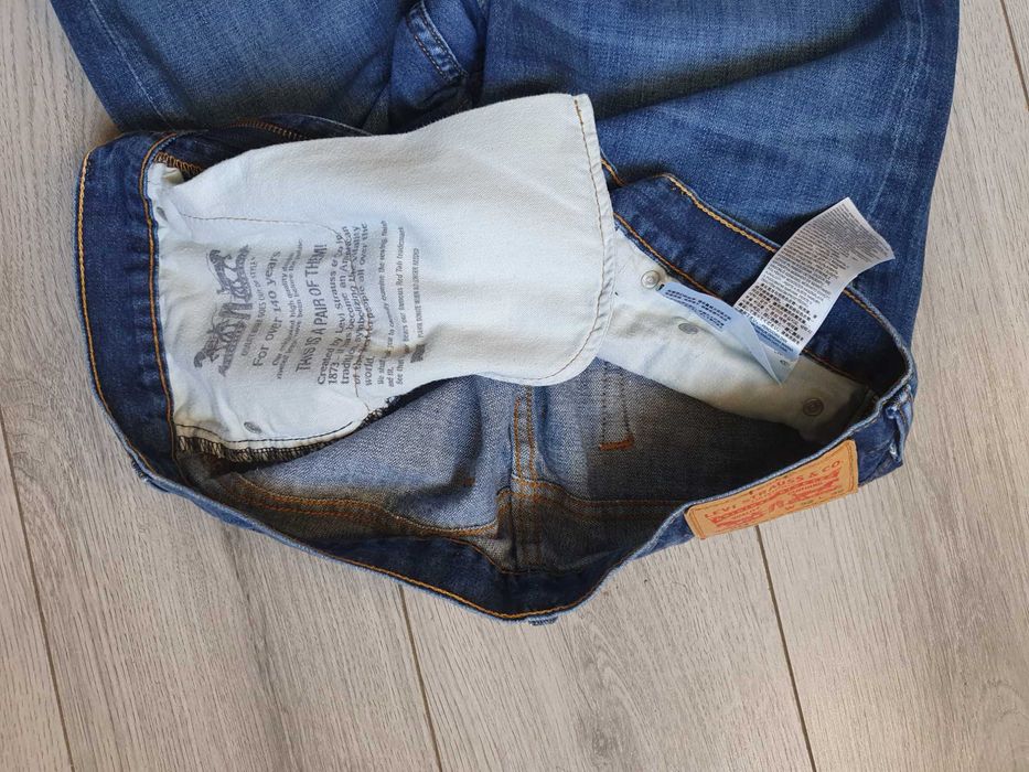 Blugi LEVI'S 514 - Marime W32 L32 (Talie 84 cm)