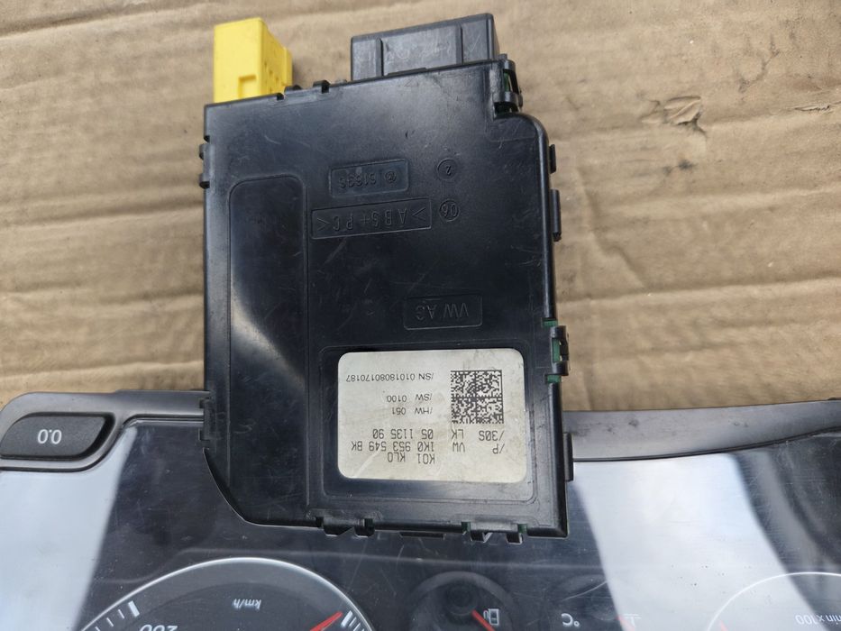 Комплект бордкомпютър и темпомат за Голф5