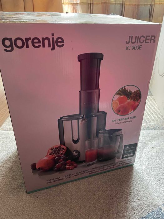 Сокоизстисквачка за плодове и зеленчуци Gorenje JC900E, Черна/Инокс