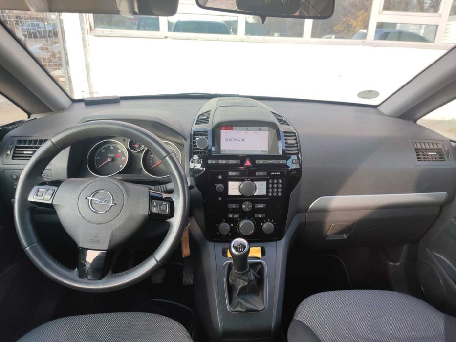 De vânzare Opel Zafira 2012.