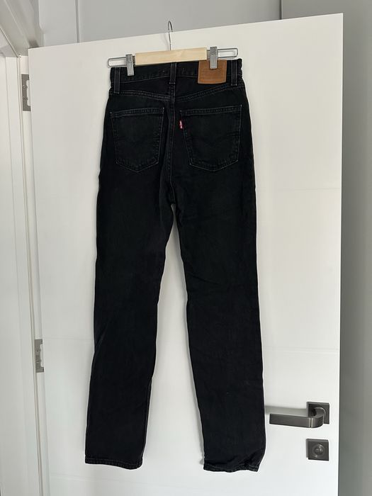 Blugi Levi’s negri high slim straight 25