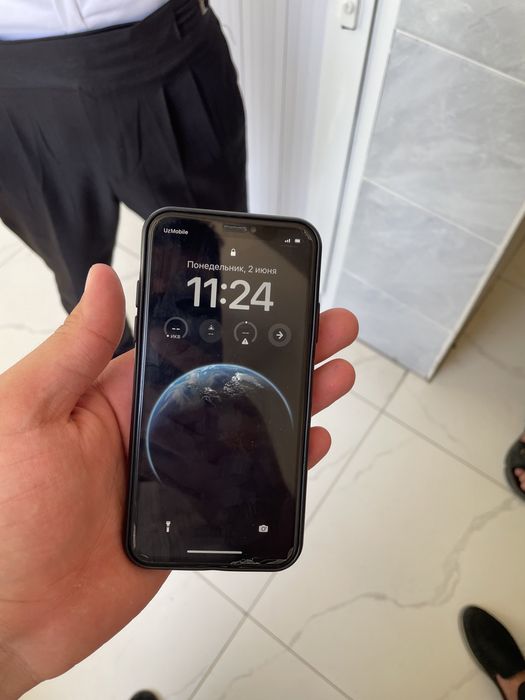 iPhone X с гарантией