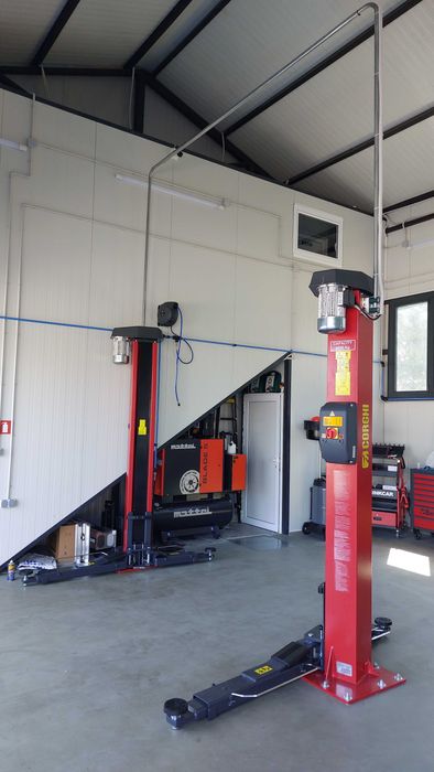 CORGHI - ERCO 3222N CEL Електро-механичен двуколонен подемник