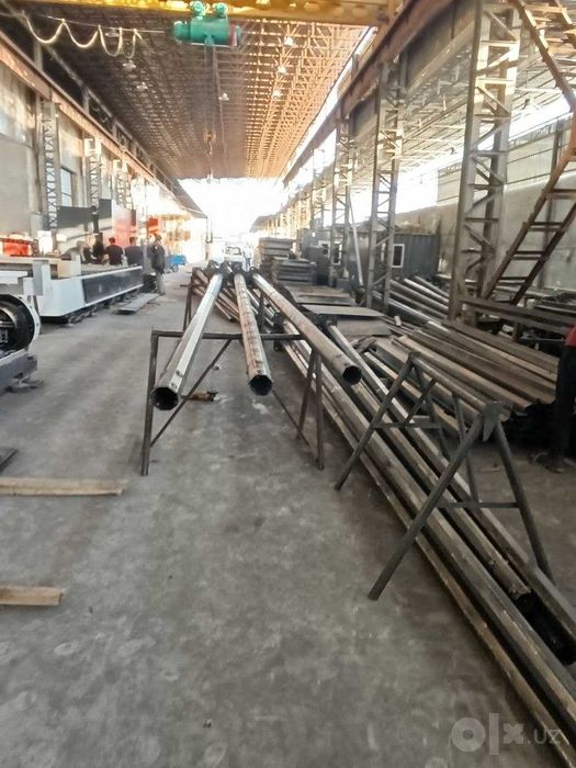 Автомагистраллар,  саноат майдончалари учун қиррали устунлар  столба