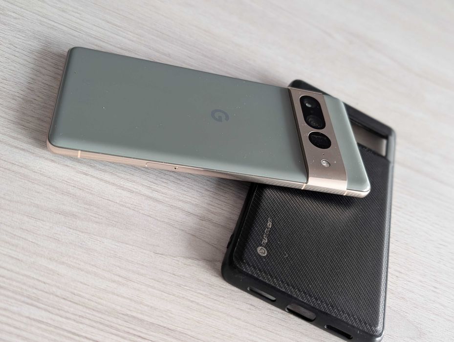 Google Pixel 7 Pro 128GB 12gb Android 17 + Folie + Husa + Cablu 50 megapixeli