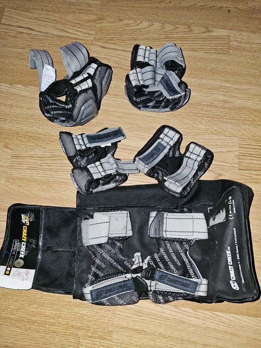 Genunchiere , cotiere