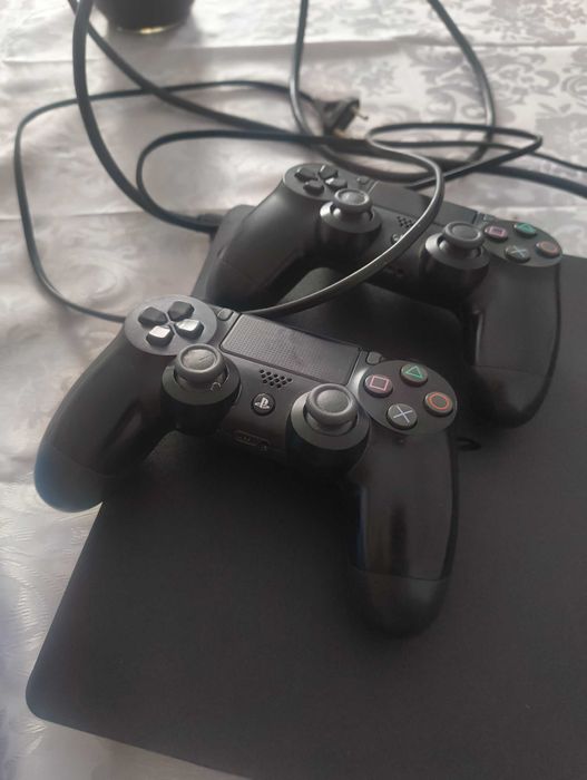 Play Station 4 slime