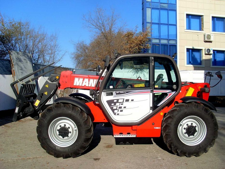Погрузчик телескопический Manitou MT 732
